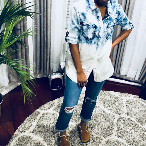 PRICE DROP •Acid Wash Chambray Tunic - Picture 4 of 5